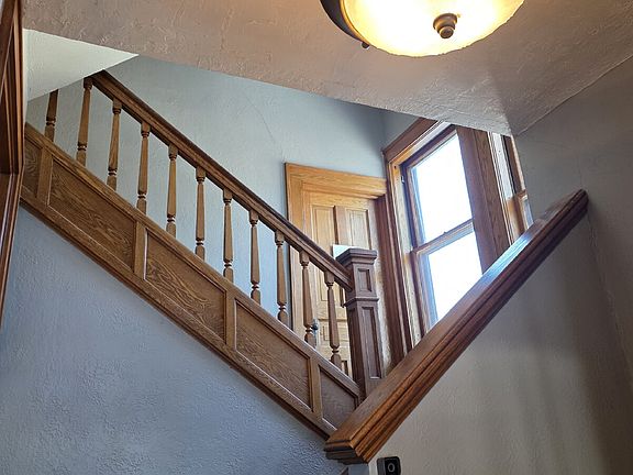 3rd image of 1003 N Appleton St Unit 2