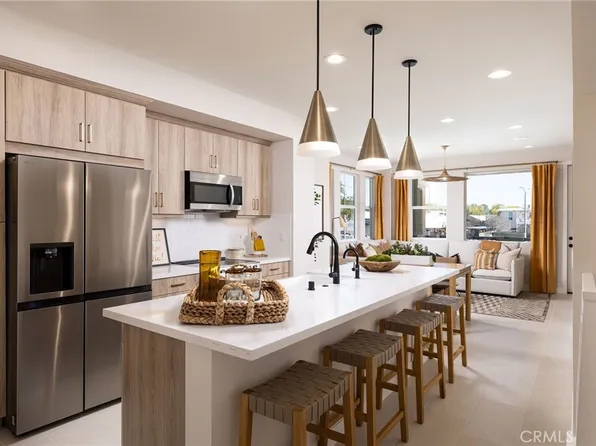 113 Towns Ave, Upland, CA 91786