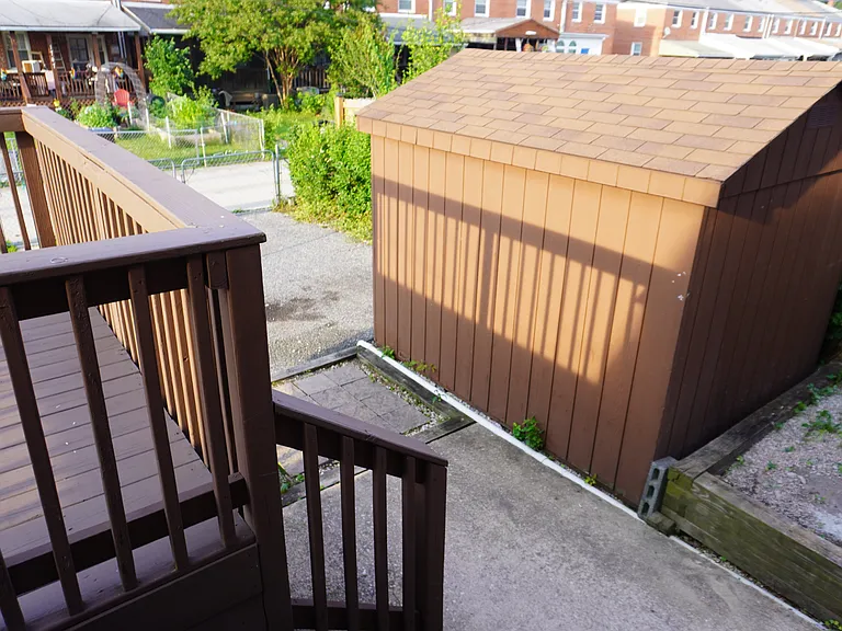 1710 Weston Ave — Photo 38