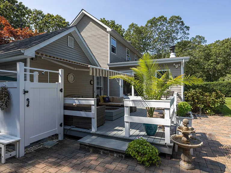 9 Tramposh Ln — Photo 18