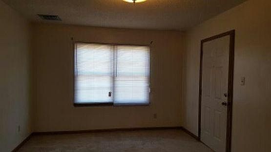 2nd image of 100 W 17th St APT 17