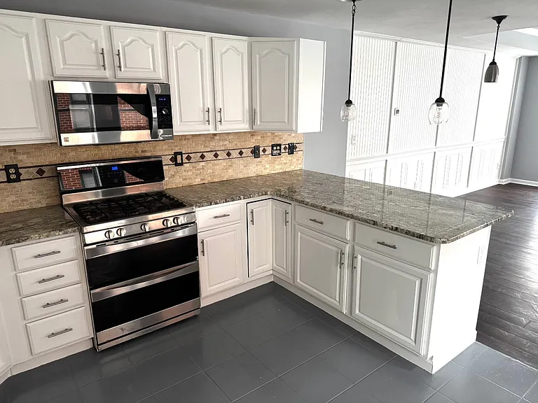 133 Walton St #Townhouse 129 — Photo 23