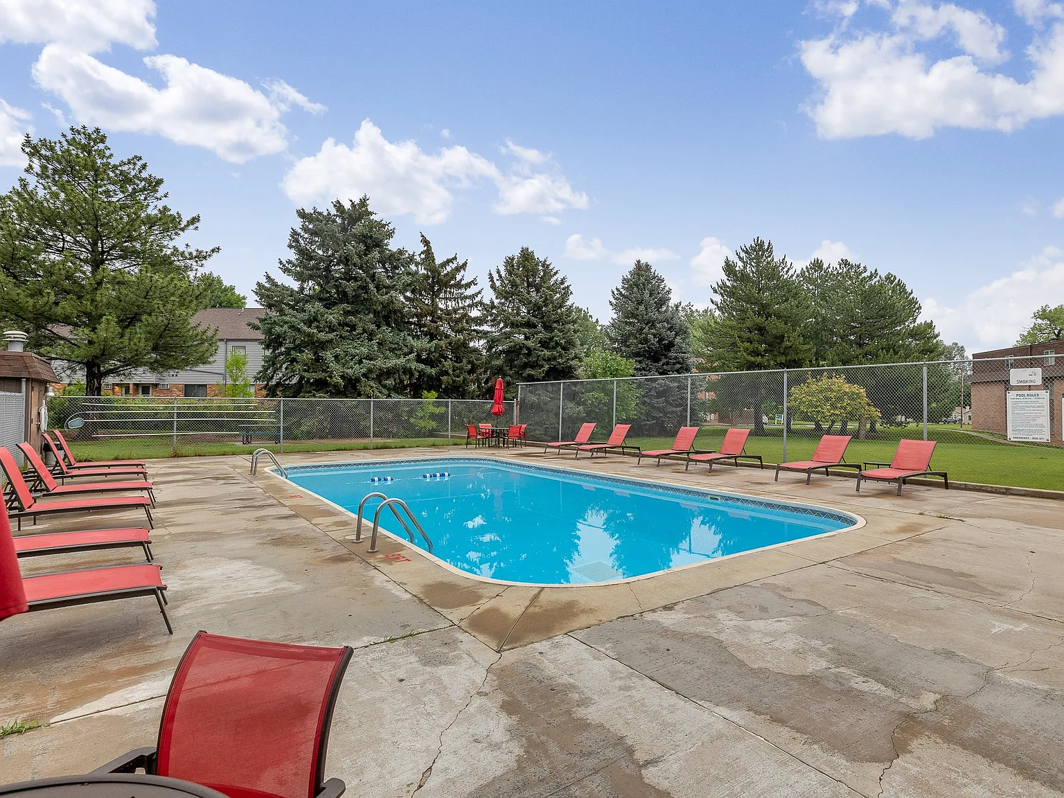 Candlewood Apartments — Photo 4