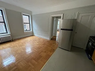 Rented by Sterea Agency