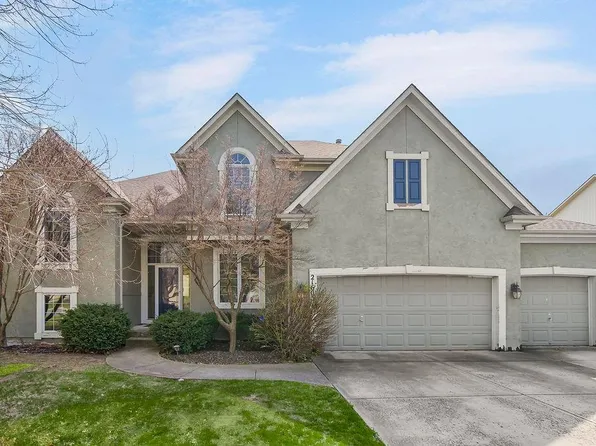 21605 W 60th Ter, Shawnee, KS 66218