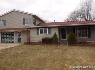 511 N Orchard St, Pittsfield, IL 62363