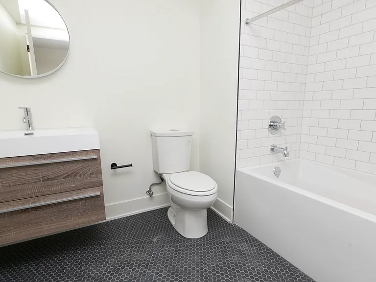 Newly Constructed Apartments in Fishtown — Photo 8