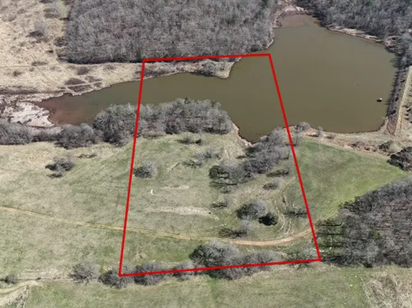 24 Jess Ln, Commerce, GA 30530