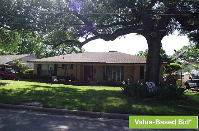 1st image of 3429 Holliday Dr