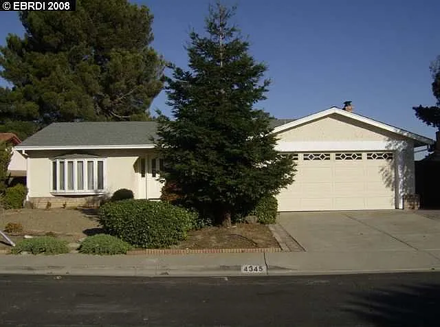 4345 Scenic Ave photo 1