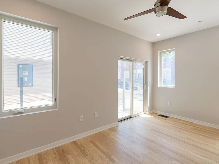 1351 S Myrtlewood St — Photo 12