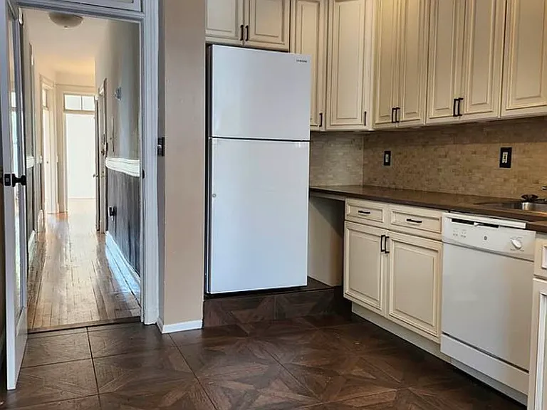 111 Pacific St #1 — Photo 7