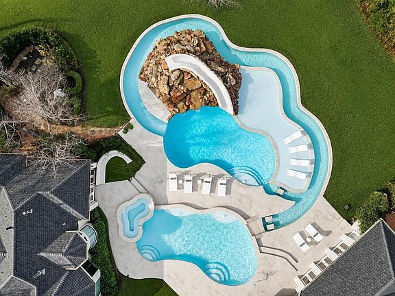 3rd image of 25910 Haven Lake Dr