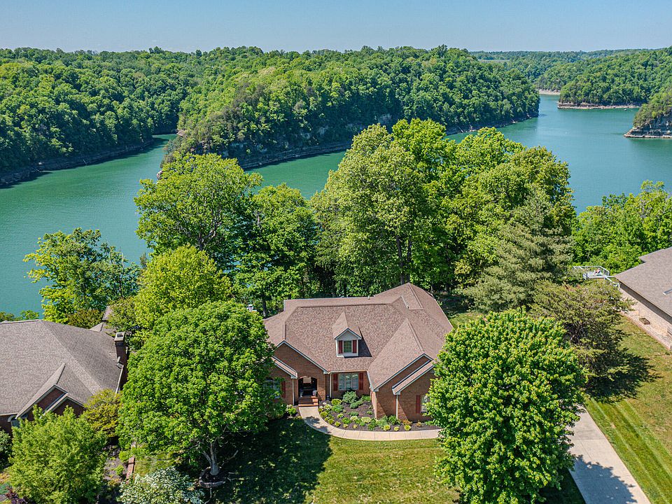 1st image of 512 Water Cliff Dr
