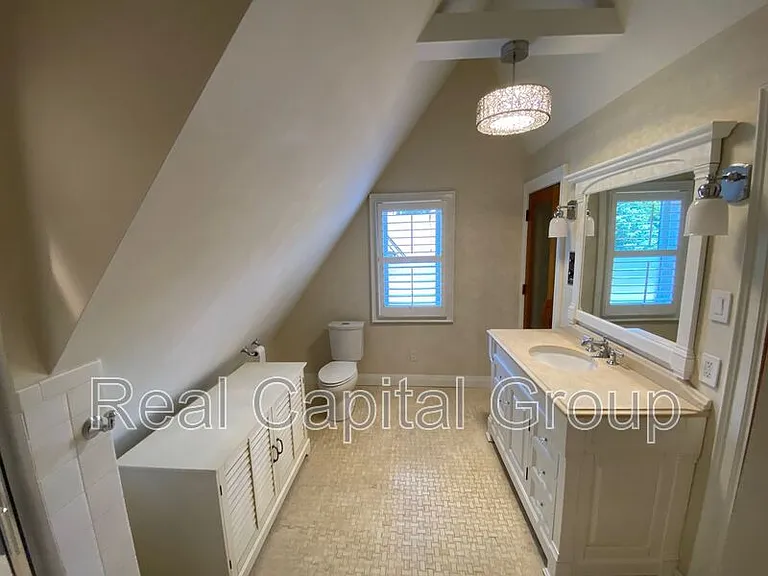 54 Washington Hwy — Photo 19