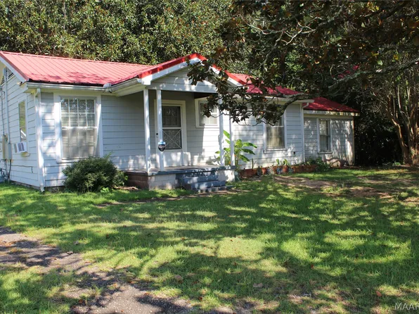 139 Golson Rd, Fort Deposit, AL 36032