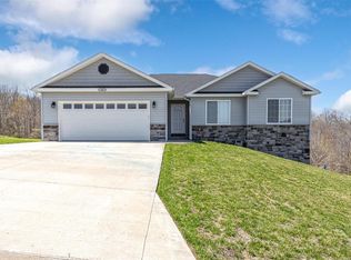 208 Ridgeview Dr, Saint Robert, MO 65584