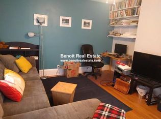 76 Boston St #1A, Somerville, MA 02143