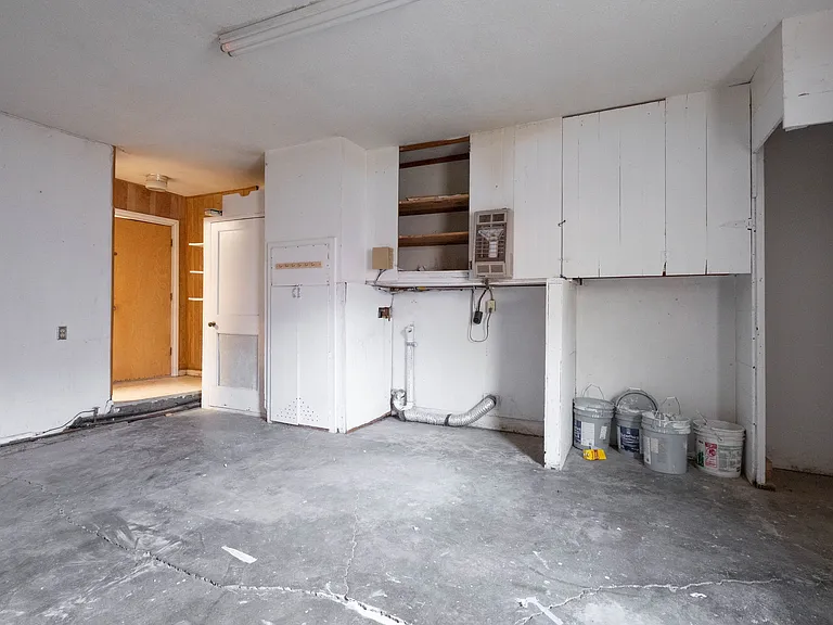 2050 Bowie St — Photo 22