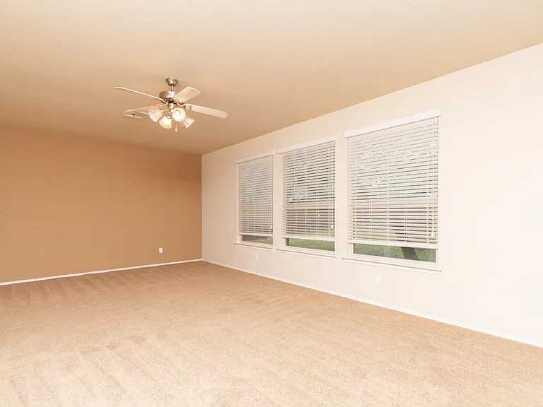 7109 Golden Oak Ln — Photo 7