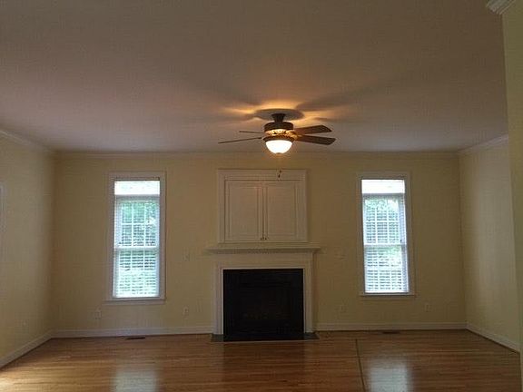 3rd image of 11316 Sadler Oaks Dr