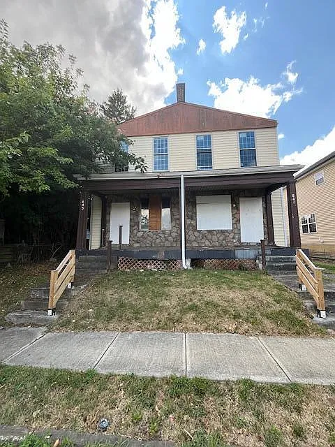 841 Ann St photo 1