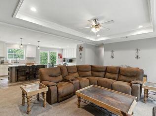 726 Highland Cir, Springtown, TX 76082