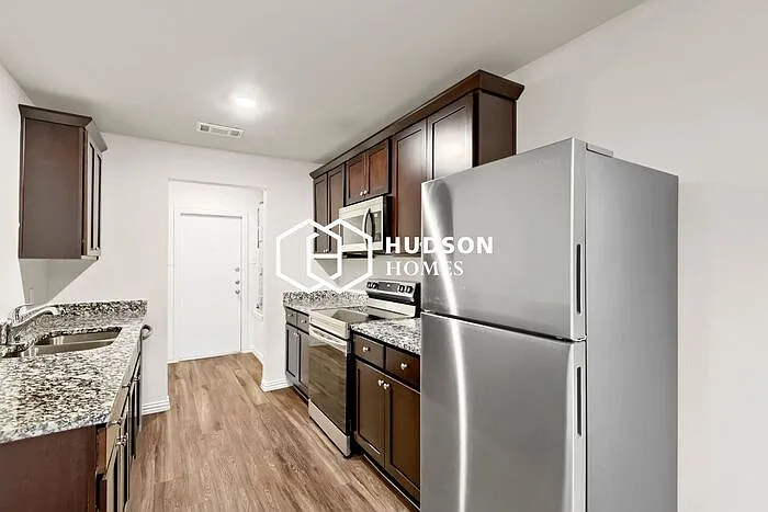 509 S 16th St — Photo 6