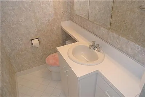 Sold by Charles H. Greenthal | media 22