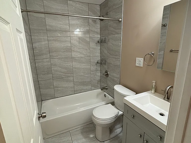 852 Weedel Dr — Photo 9