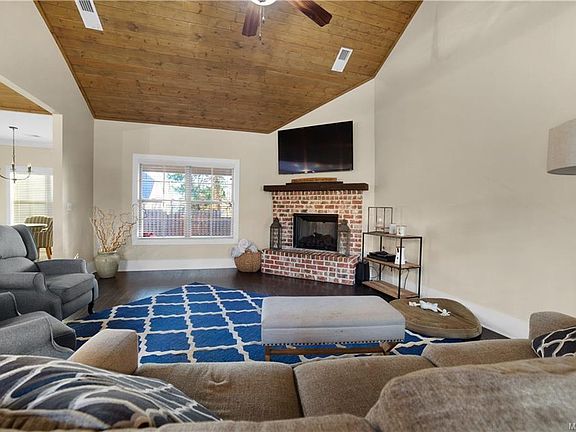 4th image of 8918 Caraway Ln