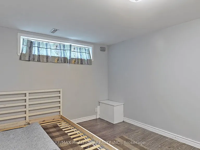 55 Danby Ave #BASEMENT — Photo 12
