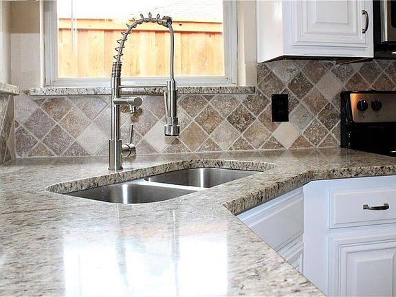 2nd image of 3712 Periwinkle Dr