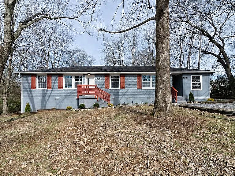 1st image of 216 McKennell Dr