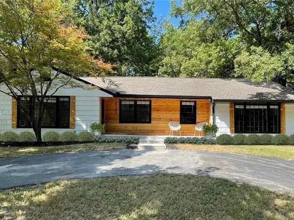 8132 High Dr, Leawood, KS 66206