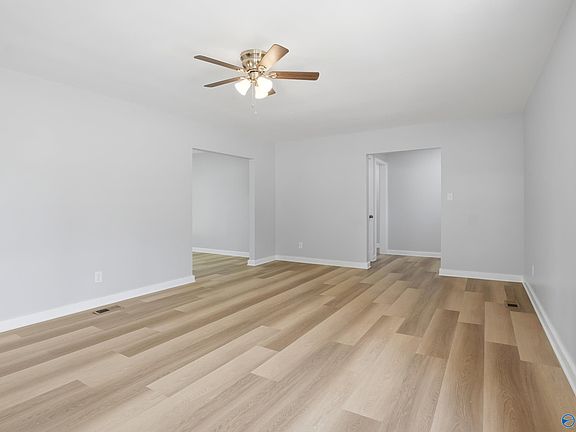 5th image of 704 Somerville Rd SE