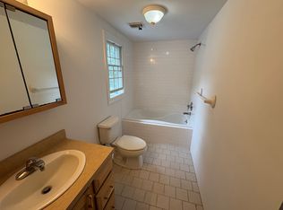 17 Woodfield Ave #1, East Quogue, NY 11942