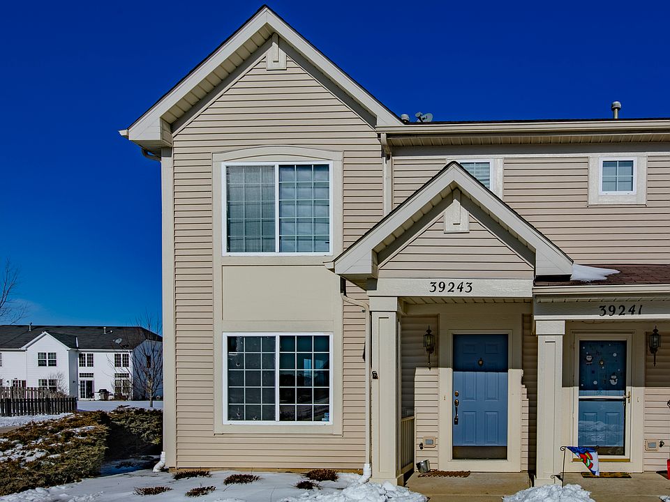 1st image of 39243 N Aberdeen Ln