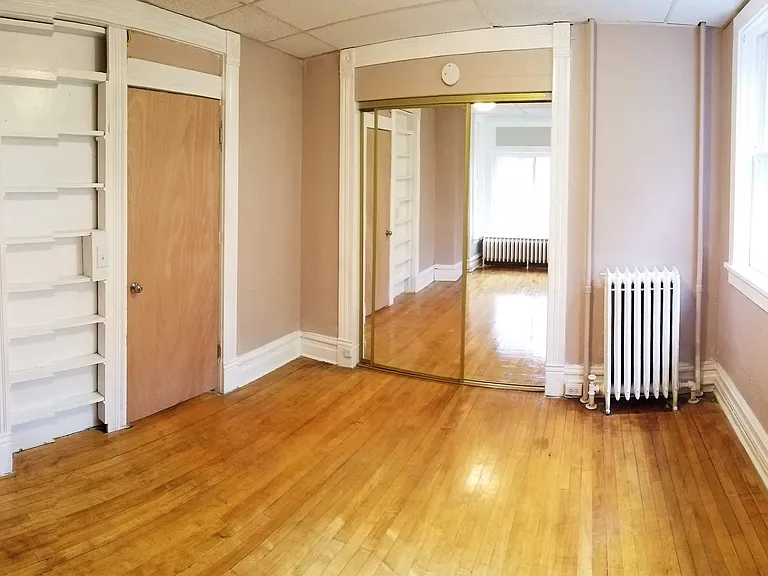 231 E 5th St #1 — Photo 10