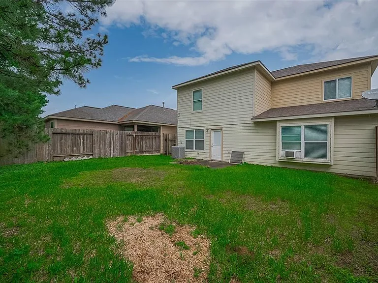 5009 Willow Point Dr — Photo 40