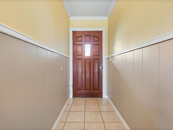 2nd image of 4011 Mountain Vista Dr