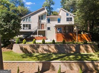 2824 Shady Valley Dr NE, Atlanta, GA 30324