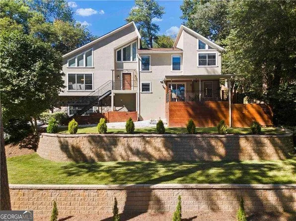 2824 Shady Valley Dr NE, Atlanta, GA 30324