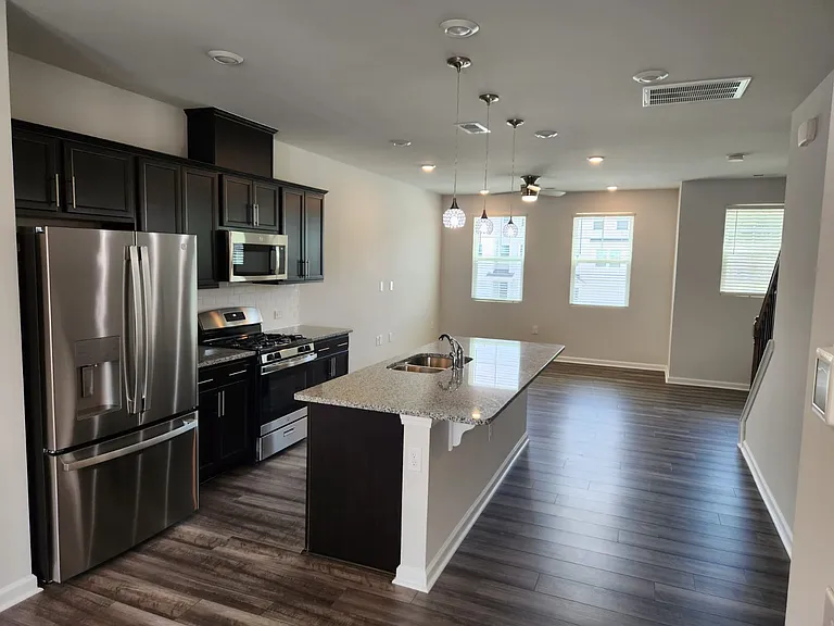 2726 Chert Ln — Photo 16