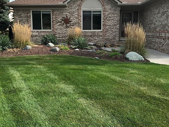 3rd image of 43070 Riverway Dr