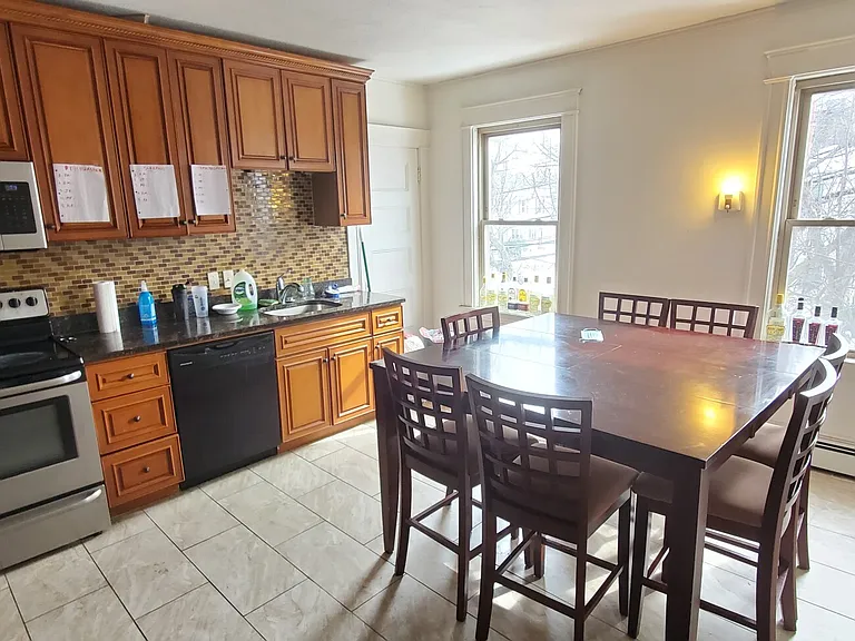 30 Lyman St #2 — Photo 3