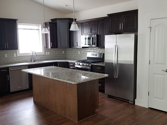 Modern and large kitchen