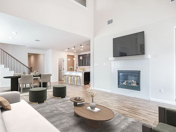 5th image of 208 Bella Luna Way