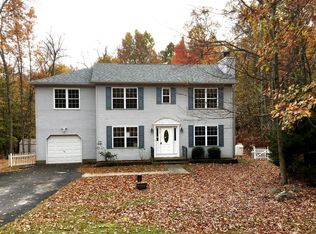 210 Dry Pond Dr, East Stroudsburg, PA 18302