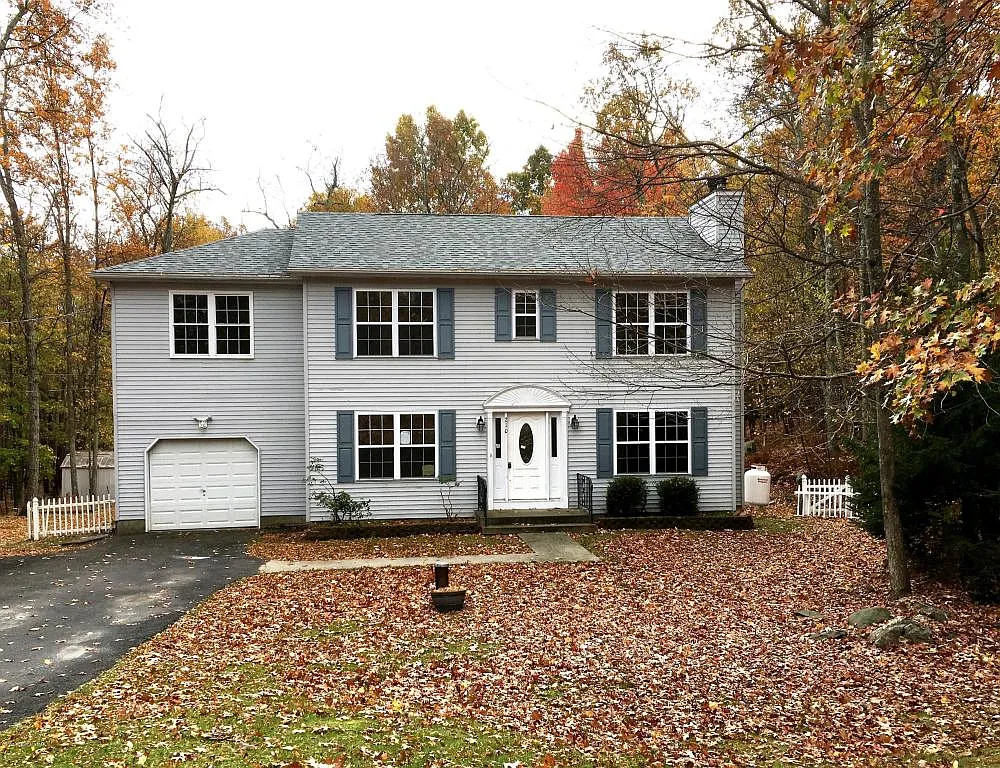 210 Dry Pond Dr photo 1
